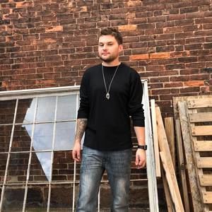 Meet your Posher, Eric